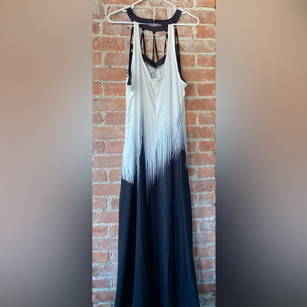NWOT Elegant Black and White Straps Maxi Dress w/Full Flowing Skirt, Sleeveless - Picture 3 of 5